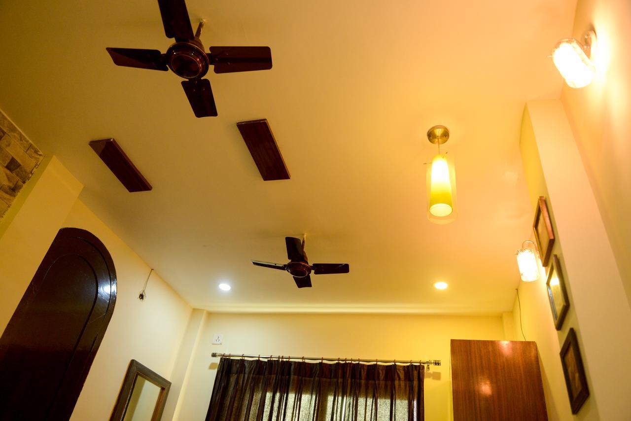 Hotel Mm กูวาฮาติ ภายนอก รูปภาพ