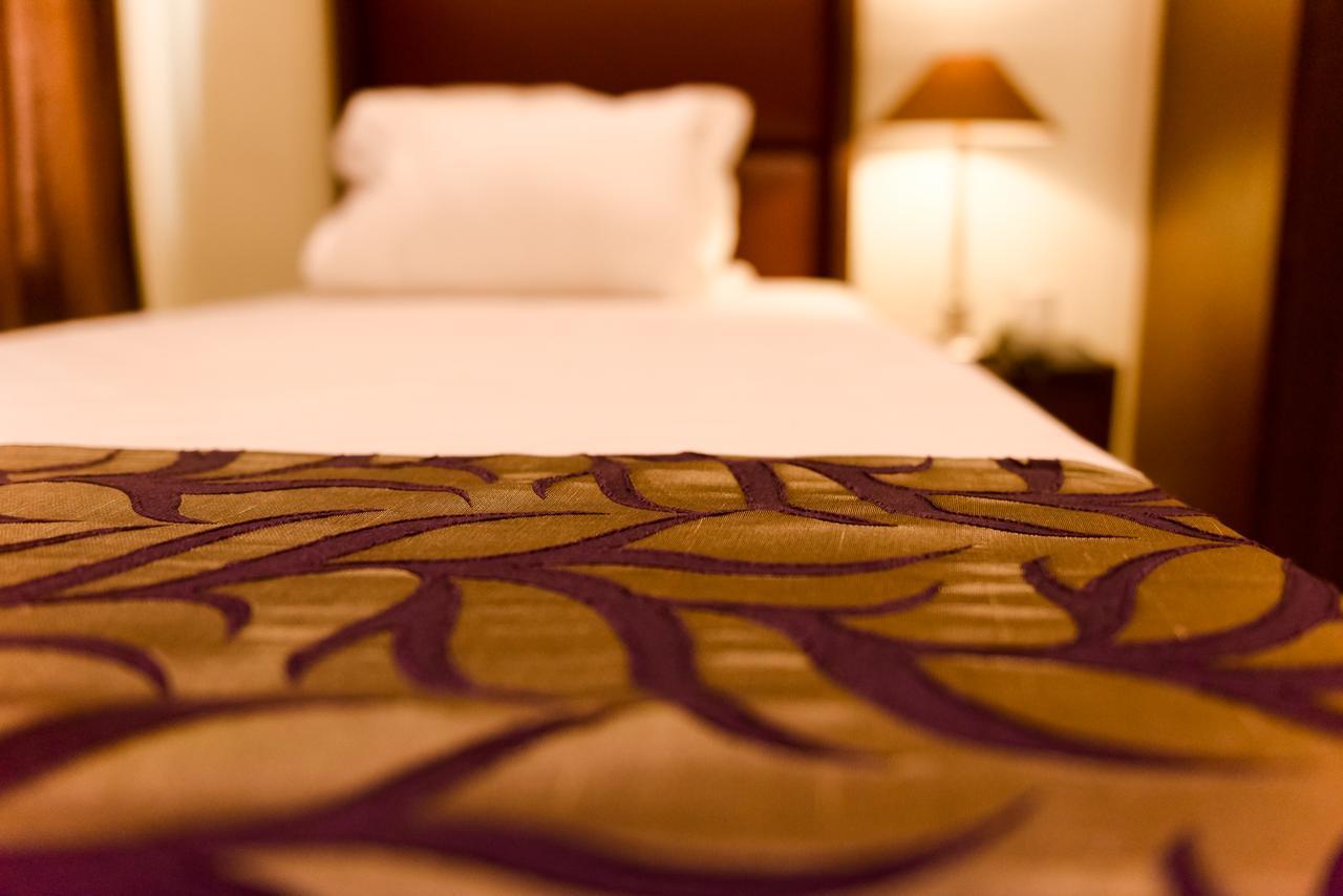 Hotel Mm กูวาฮาติ ภายนอก รูปภาพ